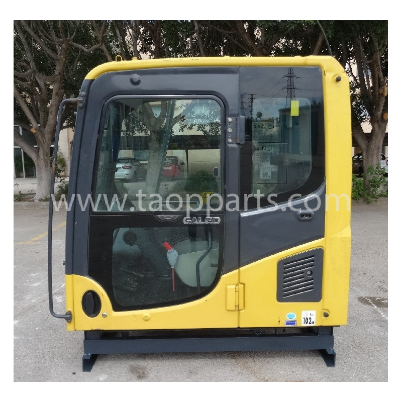 Cabina usada Komatsu... Cabina usada Komatsu...