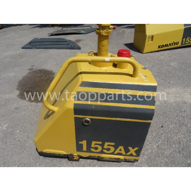 used Komatsu Hydraulic Tank 17A6011181 from D155AX3 for Bulldozer