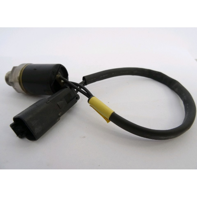 used Sensor 421-43-32922... used Sensor 421-43-32922...