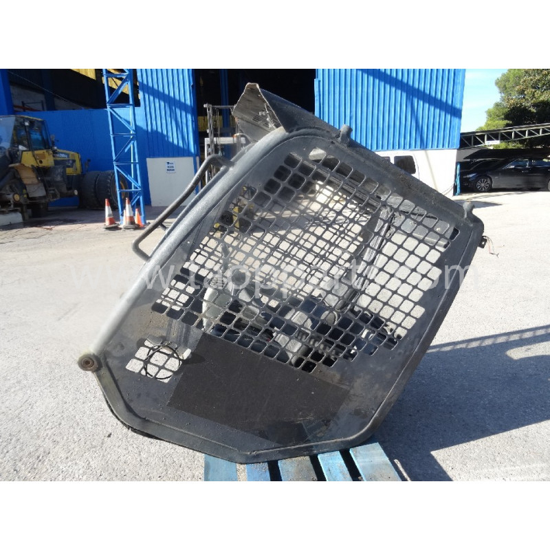 used Komatsu Cab... used Komatsu Cab...