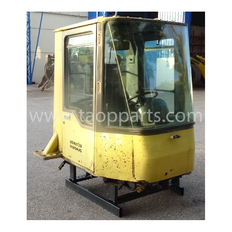 Komatsu Cab 421-56-H1120... Komatsu Cab 421-56-H1120...