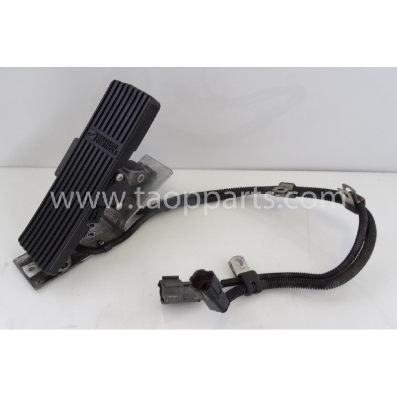 Accelerateur Komatsu... Accelerateur Komatsu...