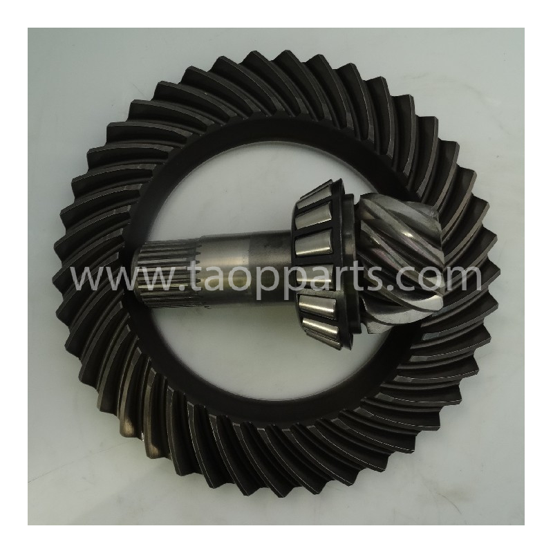 Komatsu Pinion and gear...