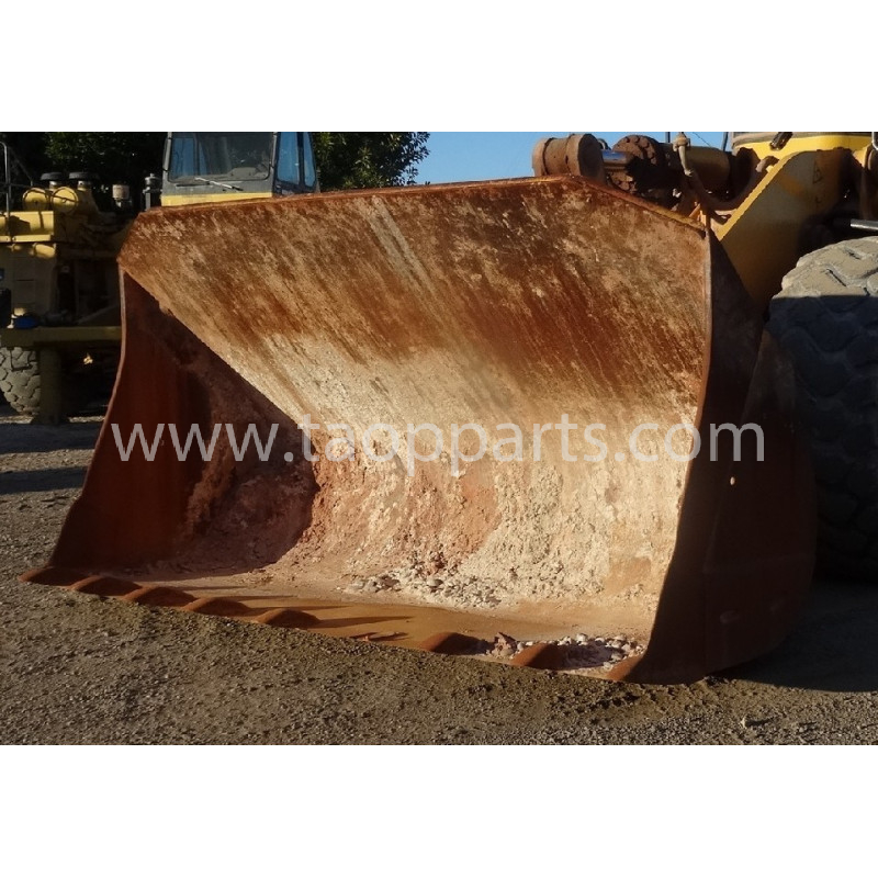 Benne Komatsu 425-821-2100... Benne Komatsu 425-821-2100...