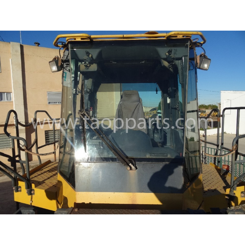 Komatsu Cab 426-926-3041...