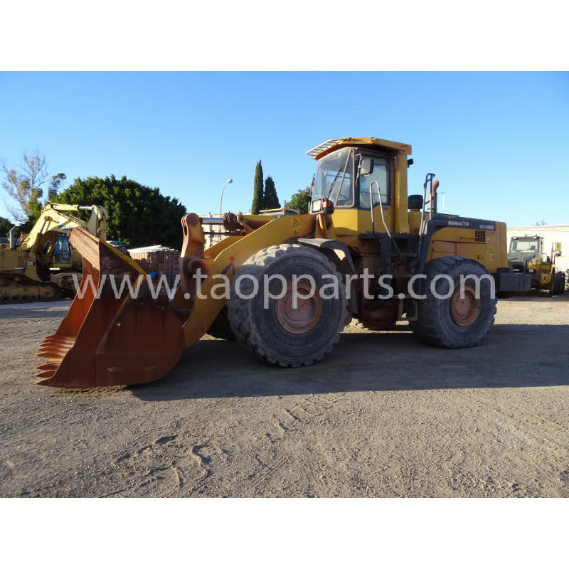 Chargeuse sur pneus Komatsu... Chargeuse sur pneus Komatsu...