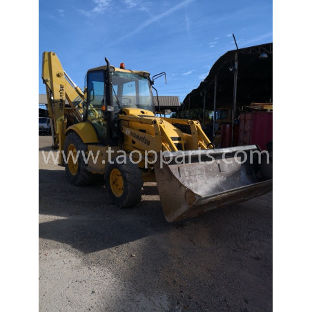 Komatsu WB93R-2 Backhoe loader