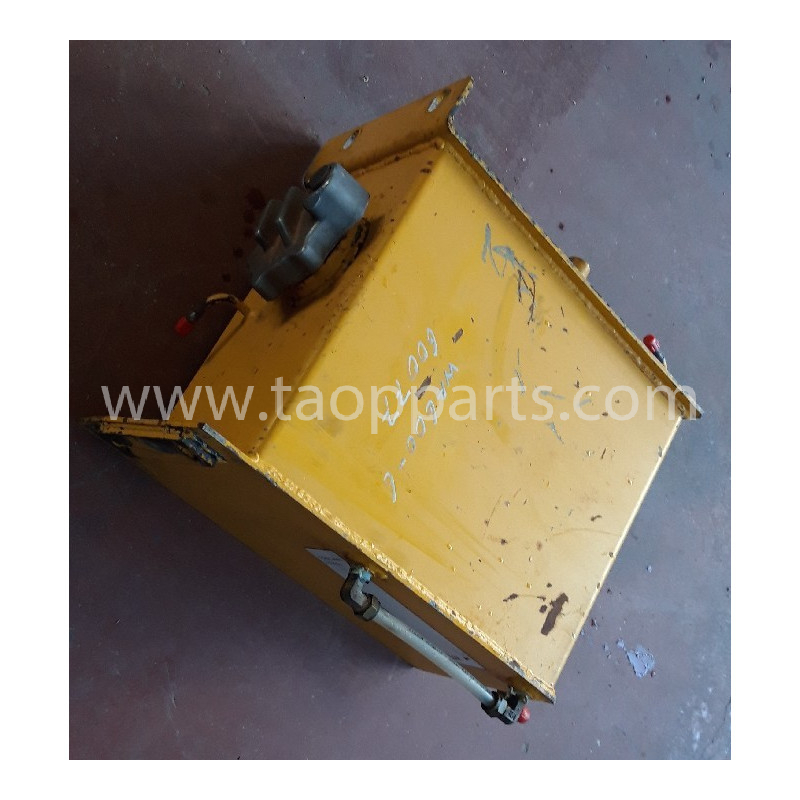 Komatsu Tank 426-V00-3220...