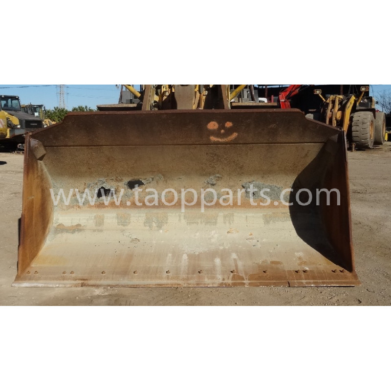 Benne Komatsu 425-70-H2600... Benne Komatsu 425-70-H2600...