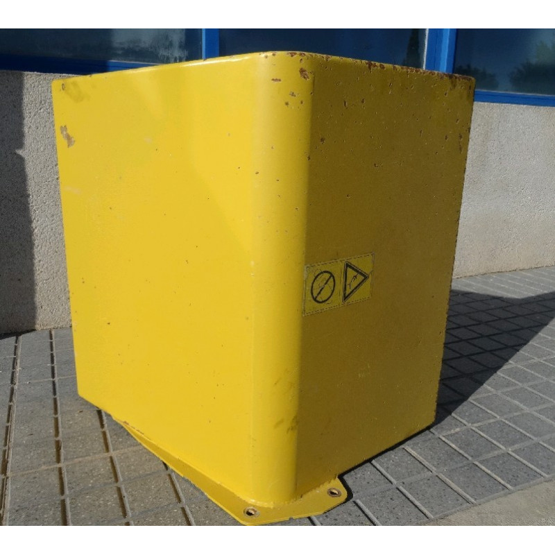 Komatsu Fender 425-54-34123... Komatsu Fender 425-54-34123...