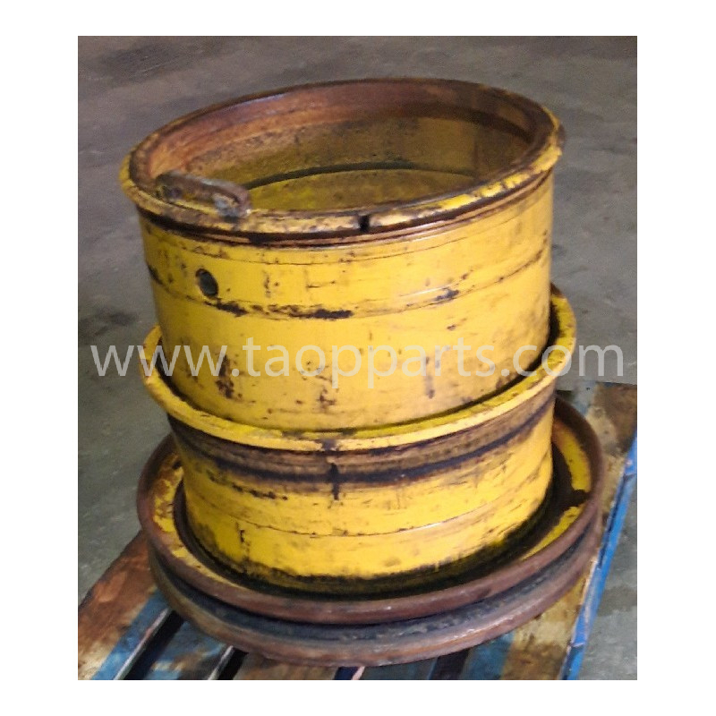 Komatsu Llantas 26.5 R25... Komatsu Llantas 26.5 R25...