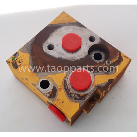 Komatsu Valve 17A-49-15301... Komatsu Valve 17A-49-15301...