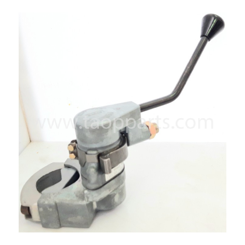 Komatsu Valve 561-35-62203... Komatsu Valve 561-35-62203...