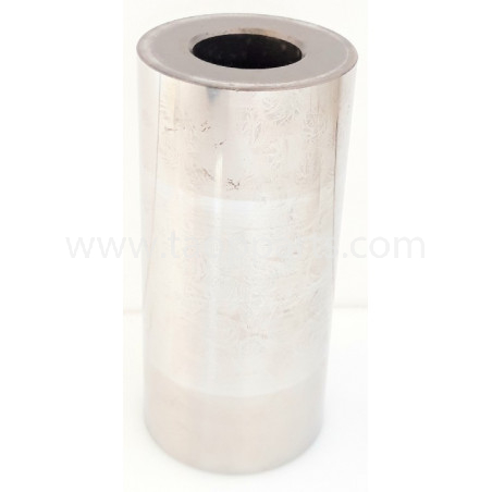 Perno usato 6211-31-2410... Perno usato 6211-31-2410...