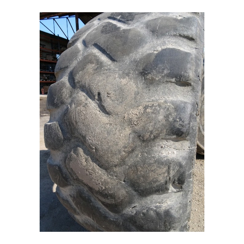 Neumático Radial MESAS 26.5...