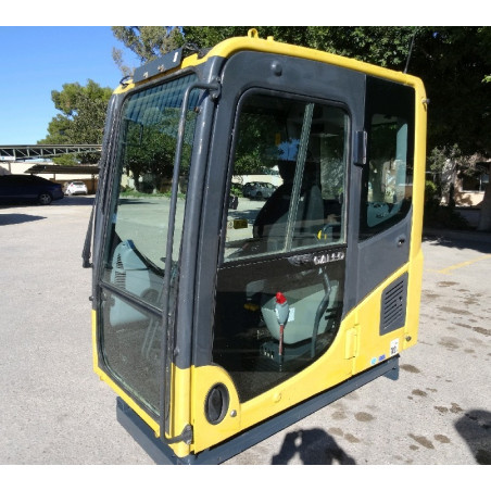 Cabina Komatsu 20Y-53-00481... Cabina Komatsu 20Y-53-00481...