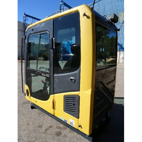 Cabina Komatsu 20Y-53-00481... Cabina Komatsu 20Y-53-00481...