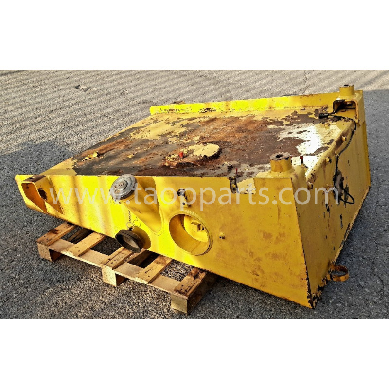 Reservoir carburant Komatsu... Reservoir carburant Komatsu...
