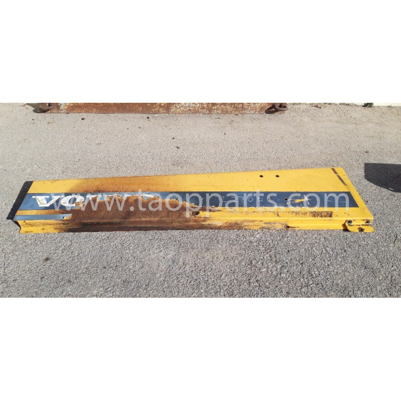 Door 11130706 for Volvo...