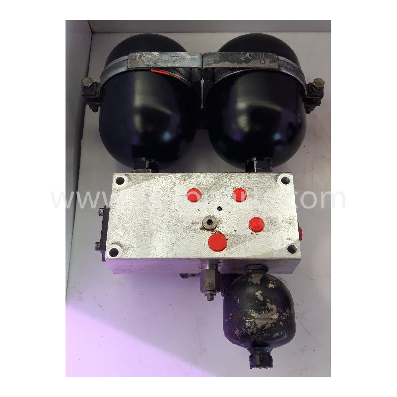 Valva uzata Komatsu...