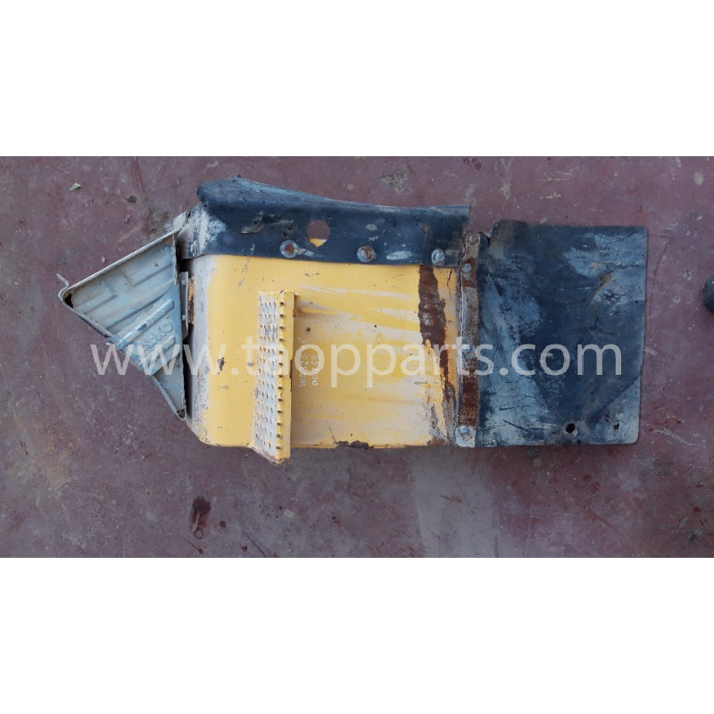 used Komatsu Fender...