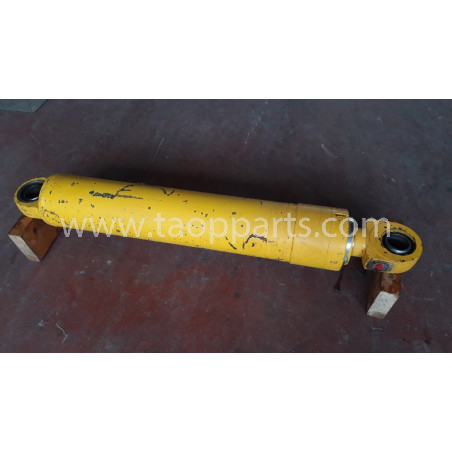 used Komatsu Hoist Cylinder...