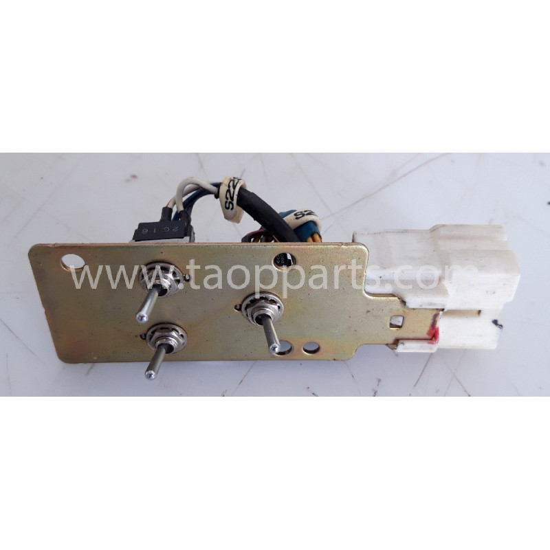 used Switch 22U-06-22370... used Switch 22U-06-22370...