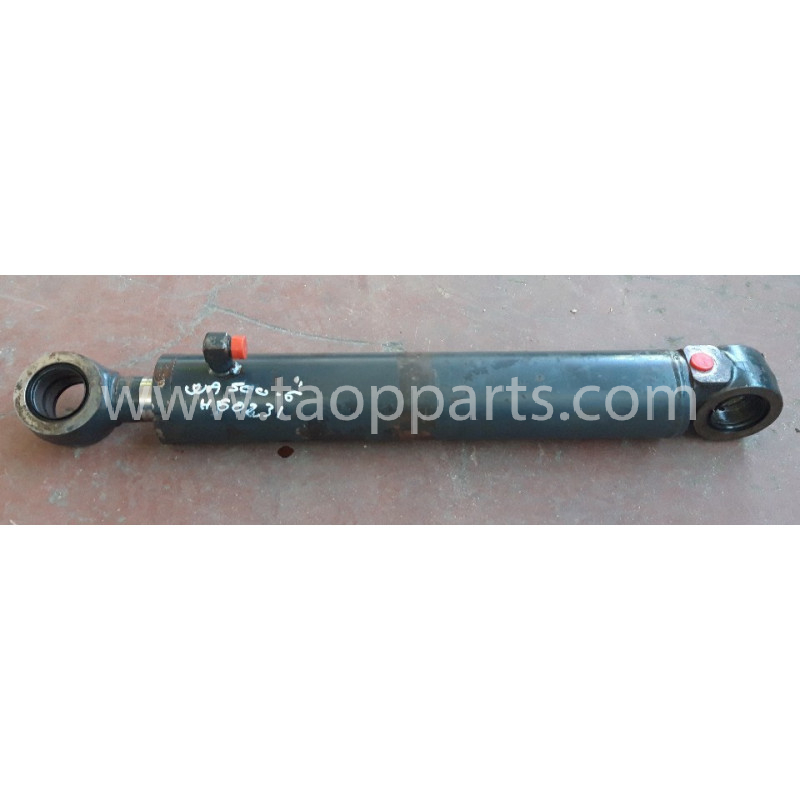 Komatsu Steering cylinder... Komatsu Steering cylinder...