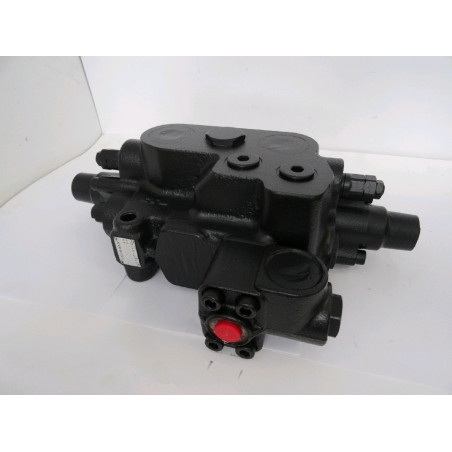 Komatsu Valve 421-64-45110... Komatsu Valve 421-64-45110...