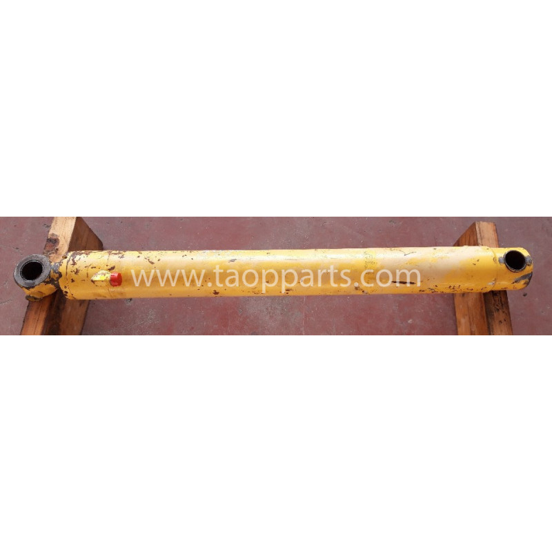 used BUCKET CYLINDER...