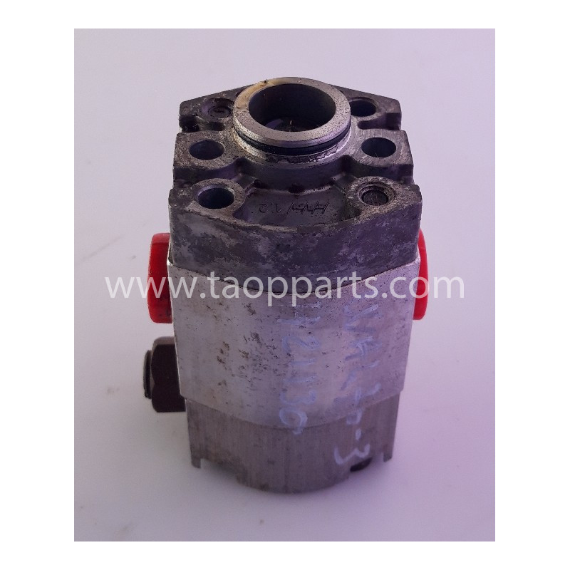 Bomba Komatsu 424-N24-HP01... Bomba Komatsu 424-N24-HP01...