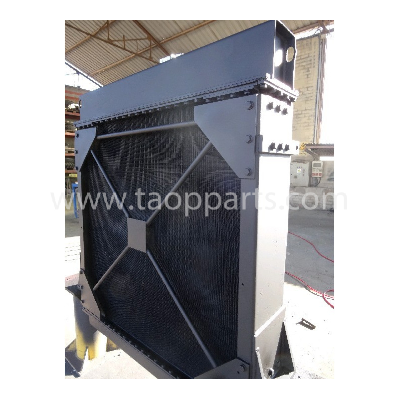 Radiador usado 426-03-11104... Radiador usado 426-03-11104...