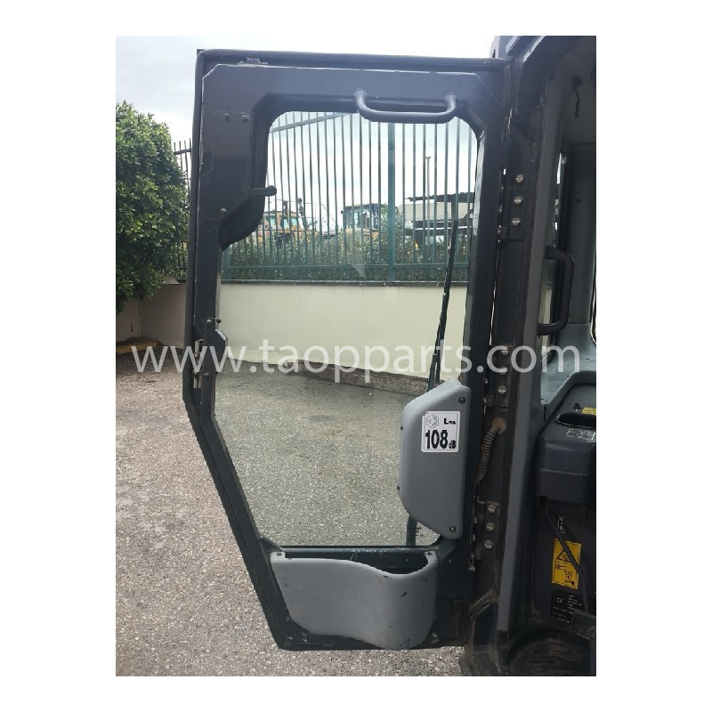 Komatsu Door 17A-Z11-0034...