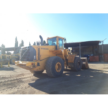 Pale gommate Volvo L150E...