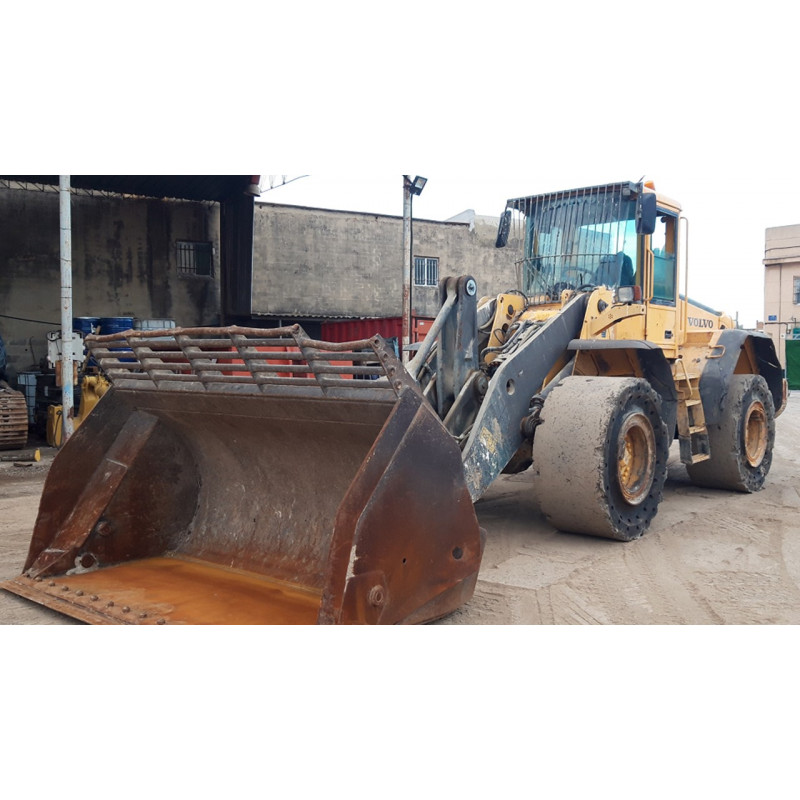 Volvo L120E Wheel loader... Volvo L120E Wheel loader...