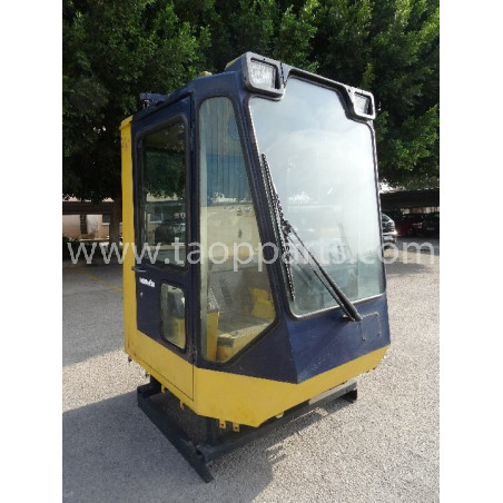 Cabina Komatsu 426-54-15002...