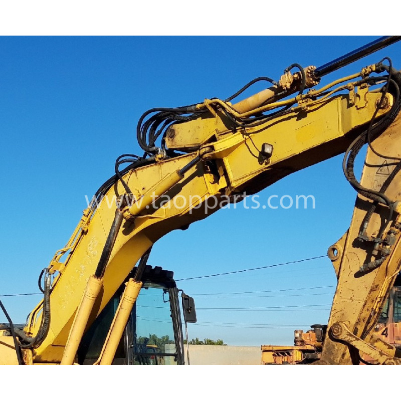 Braço Komatsu 55555-00178... Braço Komatsu 55555-00178...