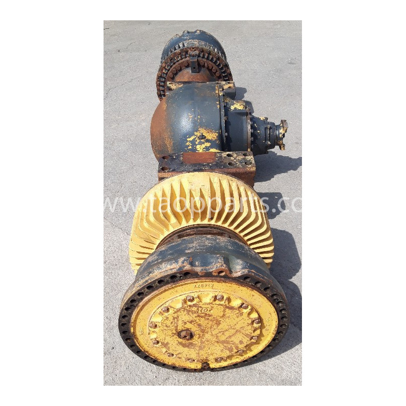 dismantled-komatsu-axle-426-22