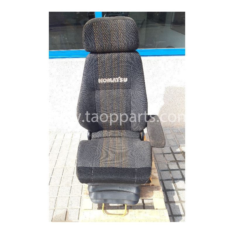 Scaun sofer folosit Komatsu...