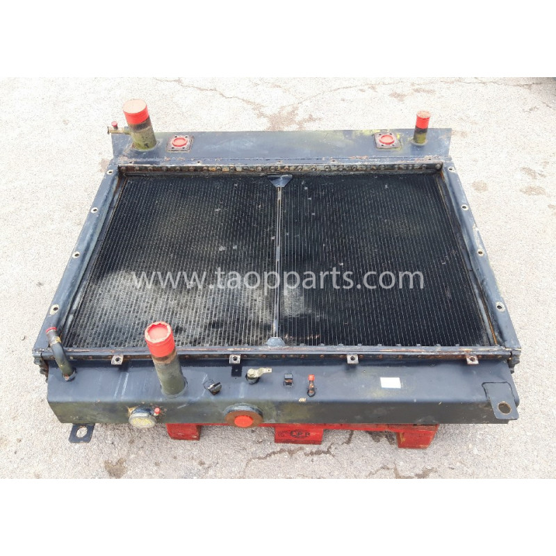 Radiador usado Komatsu... Radiador usado Komatsu...