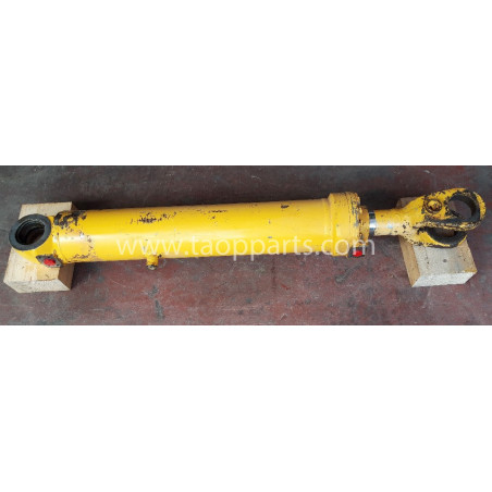 Komatsu Lift cylinder...