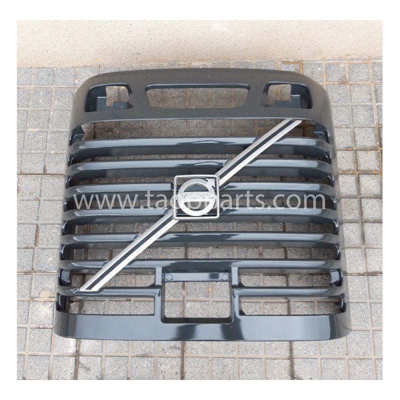Grelha usada Volvo 15068556...