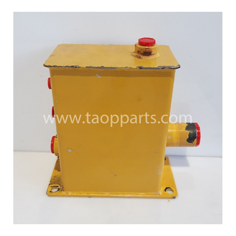 Komatsu Tank 561-35-41611... Komatsu Tank 561-35-41611...