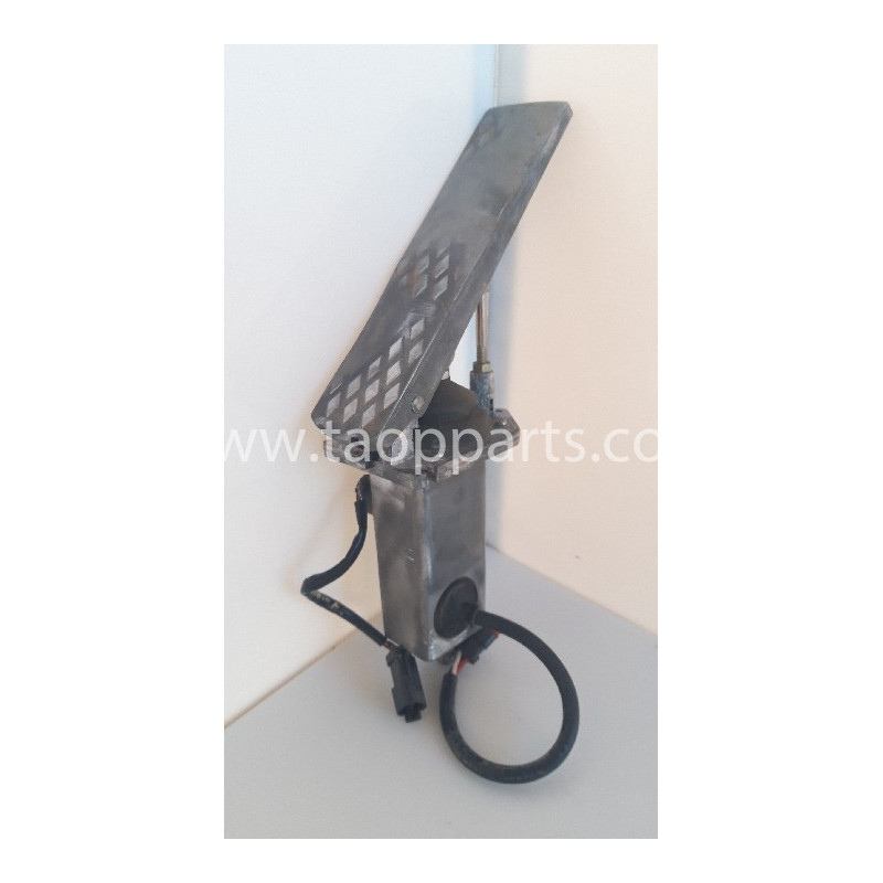 Pedala acceleratie Komatsu...