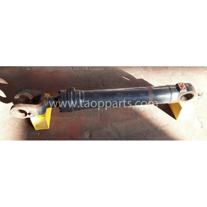 Lift cylinder 707-01-0K160... Lift cylinder 707-01-0K160...