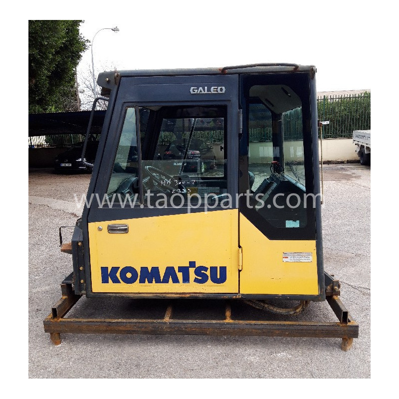 Cabina Komatsu 55555-00105... Cabina Komatsu 55555-00105...