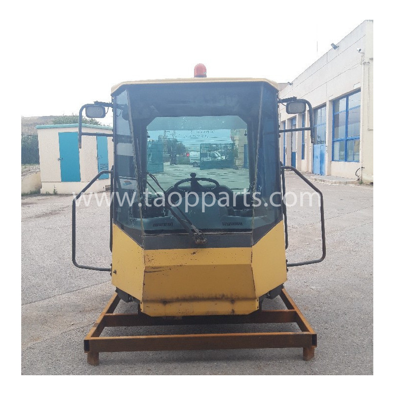Komatsu Cab 421-56-H4E00... Komatsu Cab 421-56-H4E00...