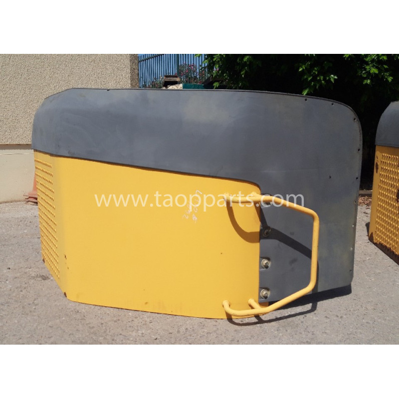 used Volvo Fender 11400848...