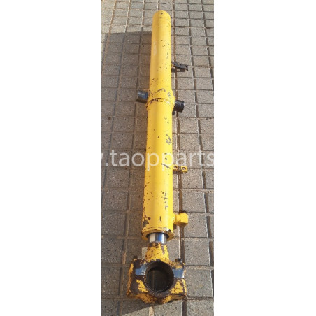 Komatsu cylinder... Komatsu cylinder...