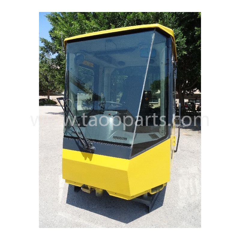 Komatsu Cab 421-56-H4E00... Komatsu Cab 421-56-H4E00...